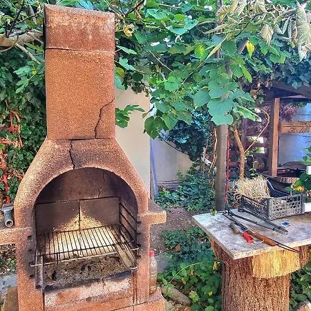 Timbi Apartment, Free Parking, Garden, Barbecue, Pavilion, Charging Station דירה טימישוארה